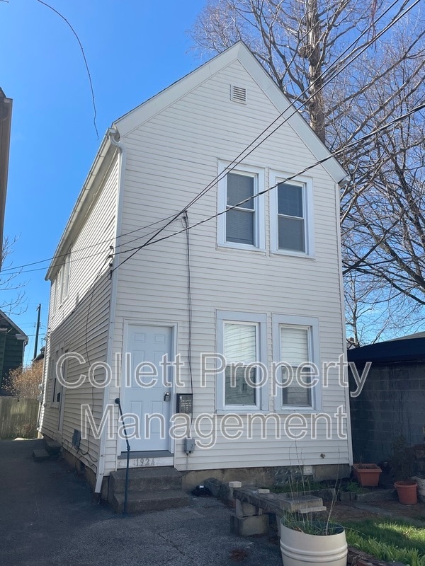 Primary Photo - 1924 E 123rd St