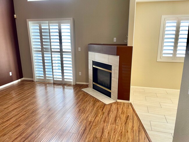 Building Photo - Hidden Gem in Gated Community - Summerlin