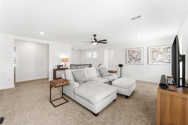 Building Photo - 1828 Walnut Grv Bnd