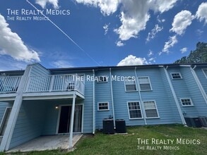 Building Photo - 2036 Royal Bay Blvd