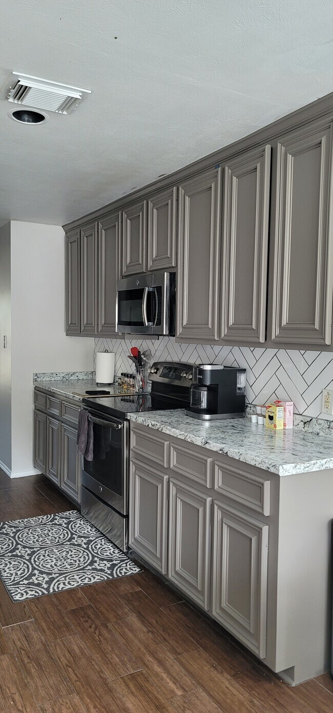 Building Photo - 4911 Pearce Lake Ct
