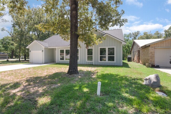 Building Photo - 336 Autumn Ln