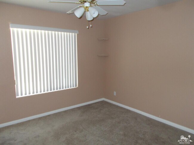 Building Photo - 9641 Vista Del Valle