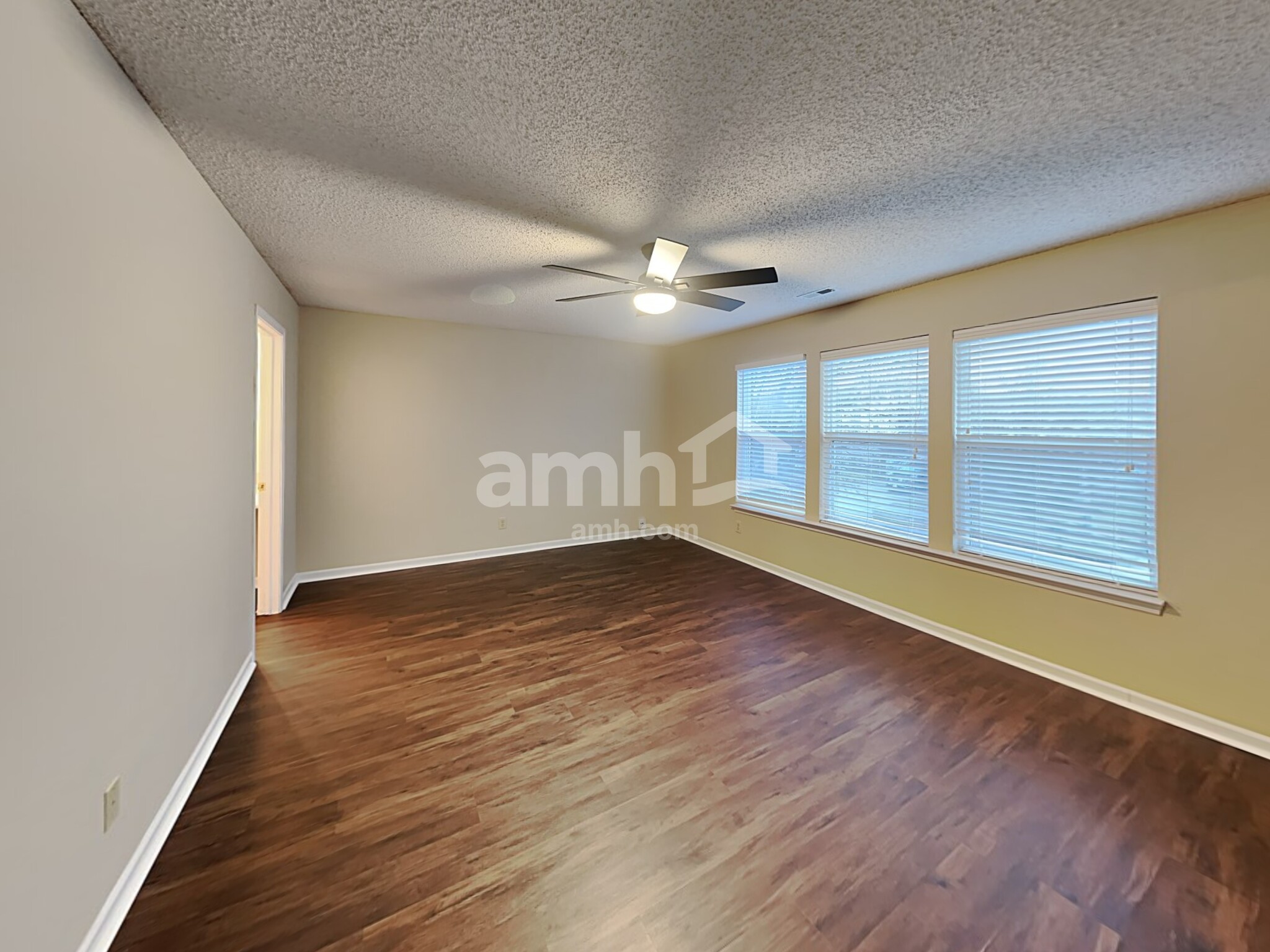Building Photo - 10868 Delphi Dr