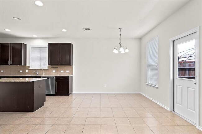 Building Photo - 156 Marcheeta Way