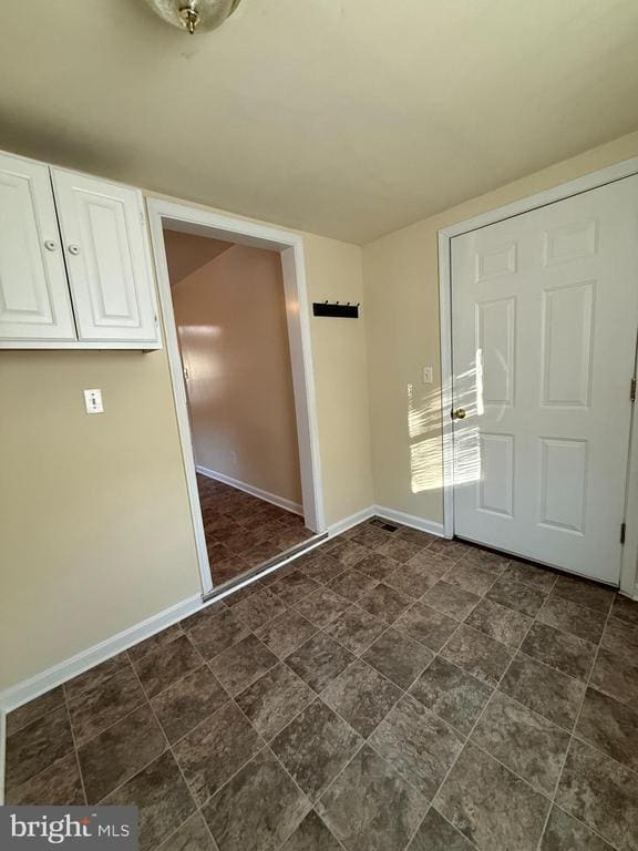 Building Photo - 10032 Kings Hwy