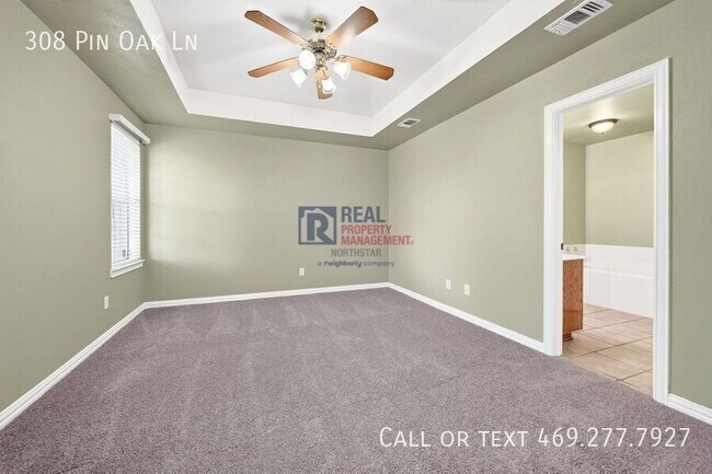 Building Photo - 308 Pin Oak Ln
