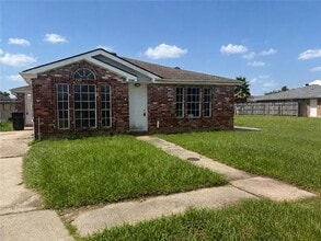 Building Photo - 9100 Titans Dr