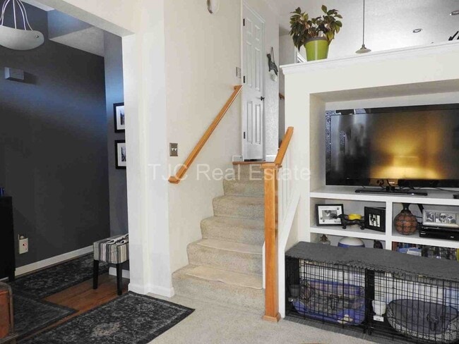 Building Photo - 8410 E 29th Ave