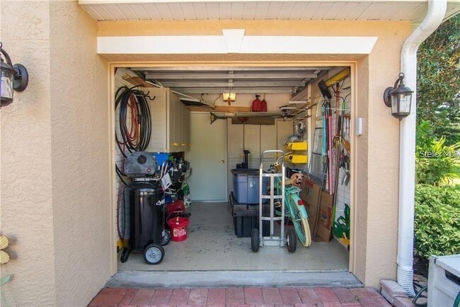 Building Photo - 5125 Magnolia Pond Dr