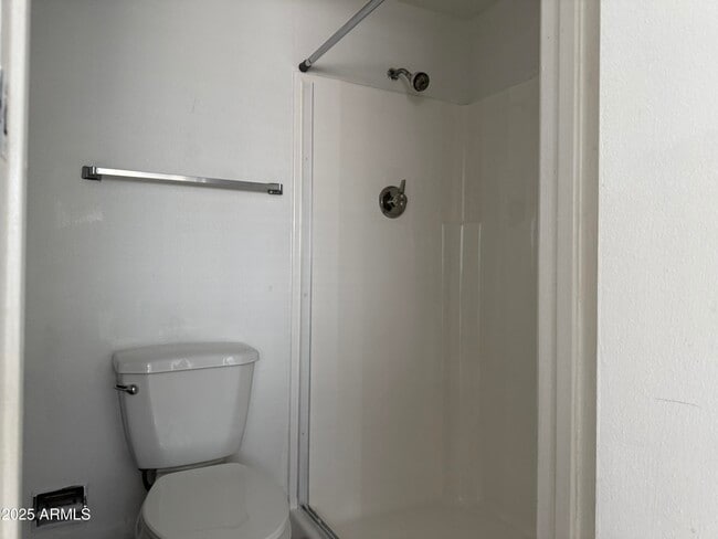 Building Photo - 5318 W Turney Ave