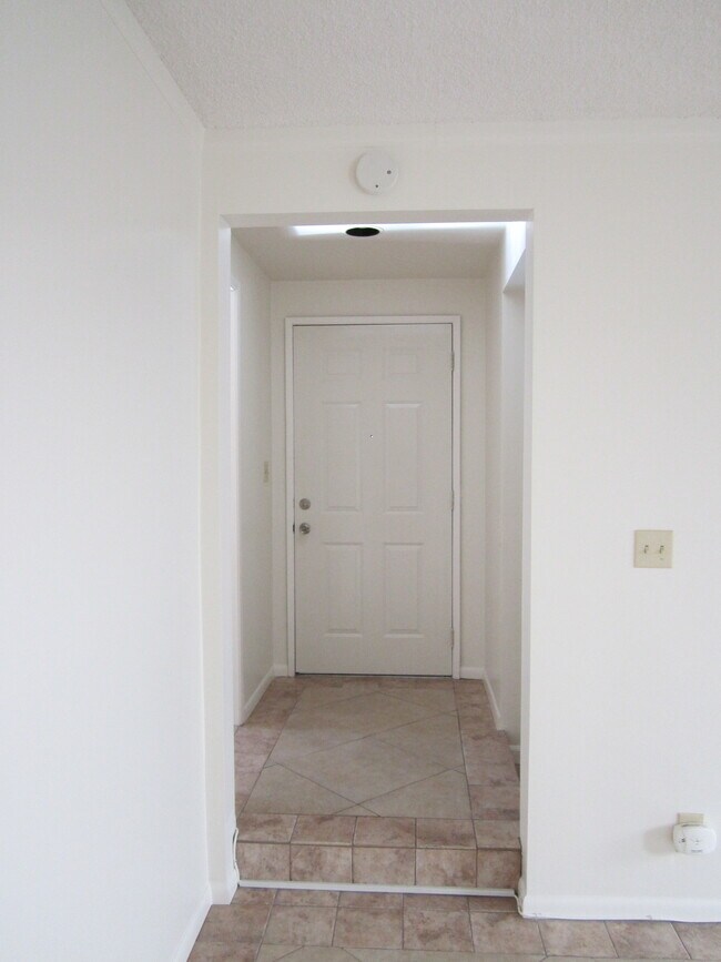 Building Photo - 2105 Gates Ave