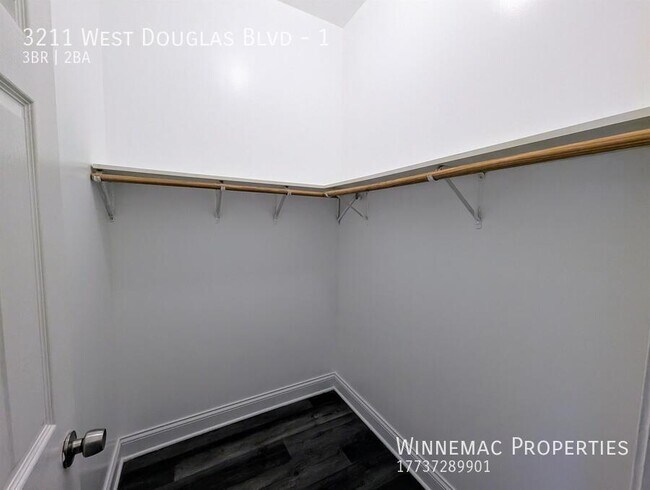 Building Photo - 3211 W Douglas Blvd