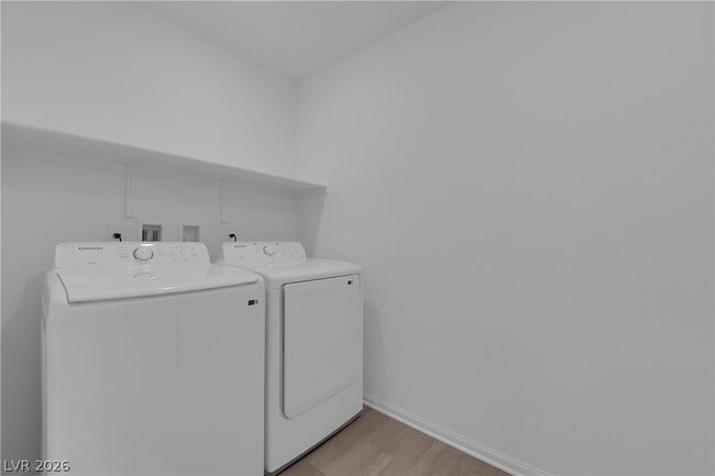 Building Photo - 6088 S Tomsik St