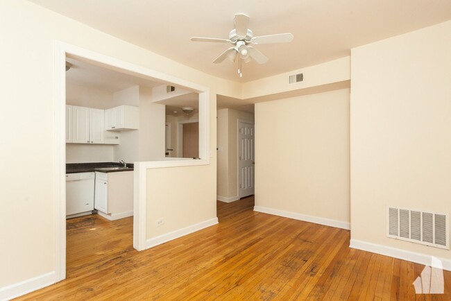 550 W Aldine, Unit 556-E1, Chicago, IL 60657 - 540 W Aldine Ave