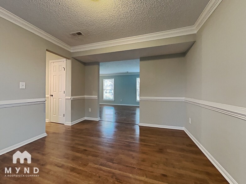 Building Photo - 4035 Coopersdale Rd