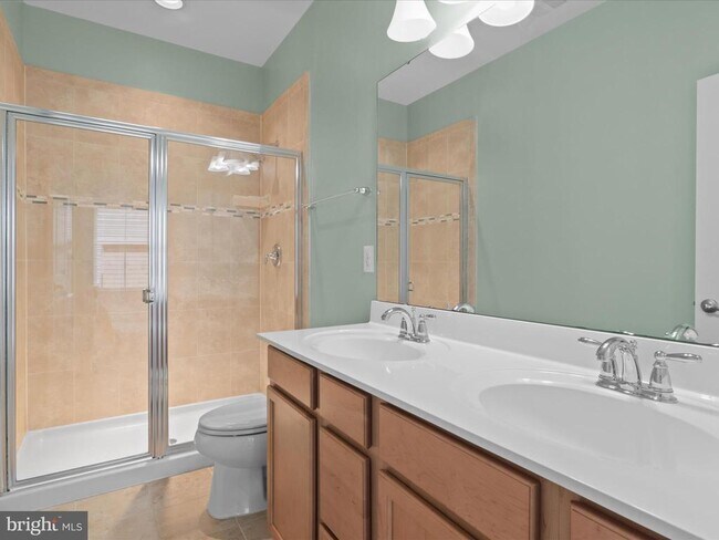 Building Photo - 41639 Adamson Dr