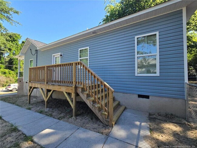 Building Photo - 2123 Burnett Ave