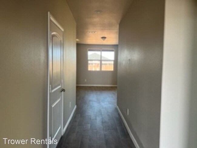 Building Photo - 3 br, 2 bath House - 1902 Twin Falls Dr