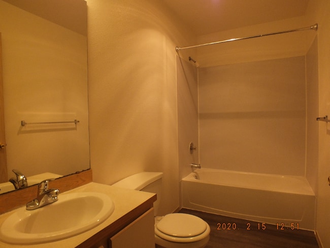 Building Photo - 12549 28th Ave NE