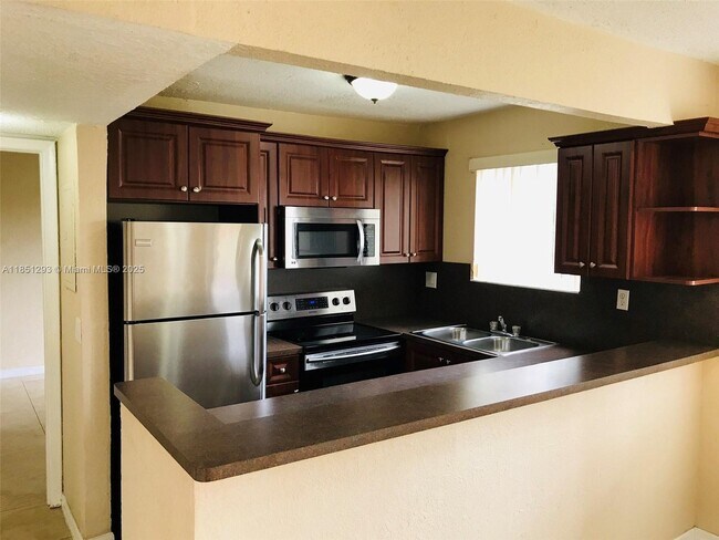 Building Photo - 6206 SW 131st Pl