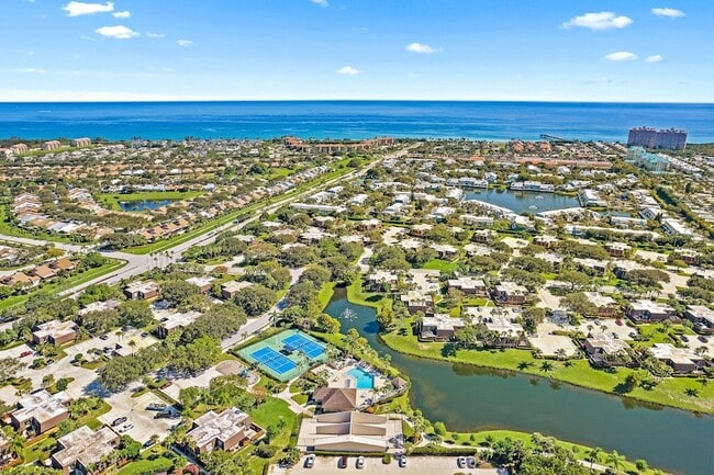 Building Photo - 1510 15th Ct