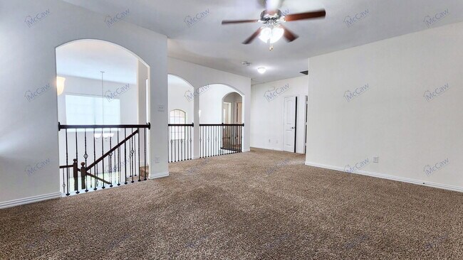 Building Photo - 3808 Hazelhurst Dr