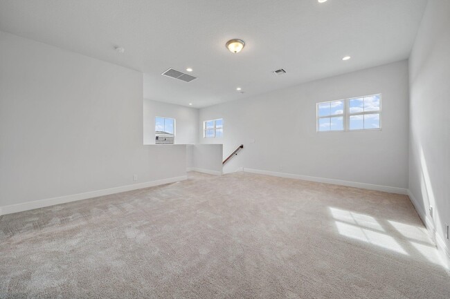 Building Photo - 12724 Nautilus Cir