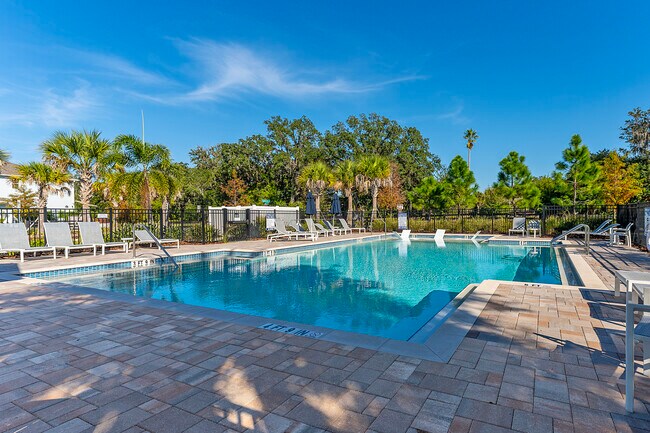 Building Photo - 4758 Kissimmee