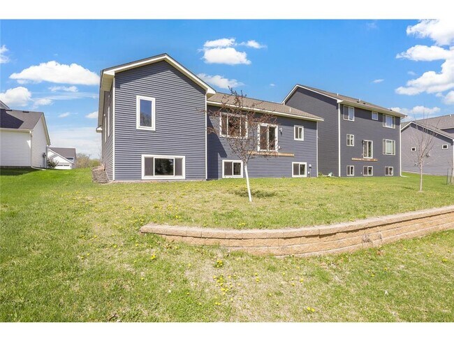 Building Photo - 12715 Edison St NE
