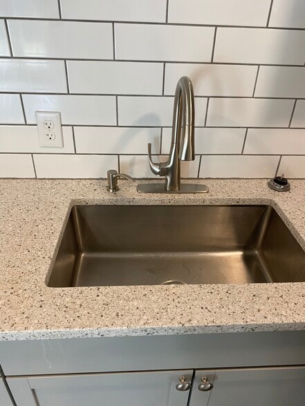 Deep sink with soap dispenser - 12402 Buchanan Trl W