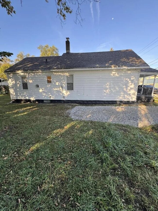 Building Photo - 54 E Sylvania Ave