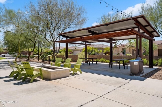 Building Photo - 3005 E Herrera Dr