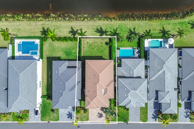 Building Photo - 8283 Royal County Down Rd