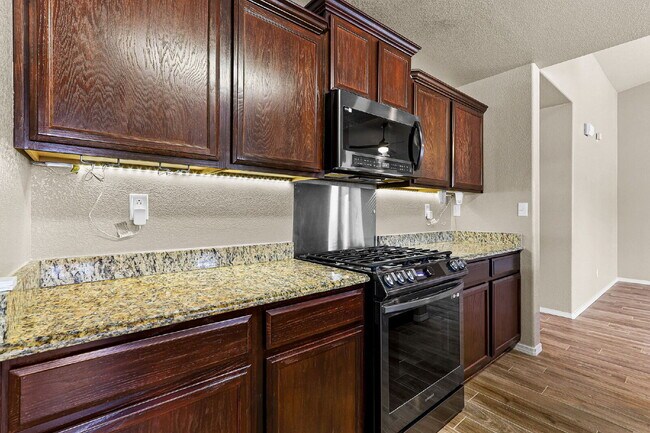 Building Photo - "Charming 3-Bed, 2-Bath Oasis on Dust Storm Lane – Spacious 1,596 Sq Ft Home in El Paso!"