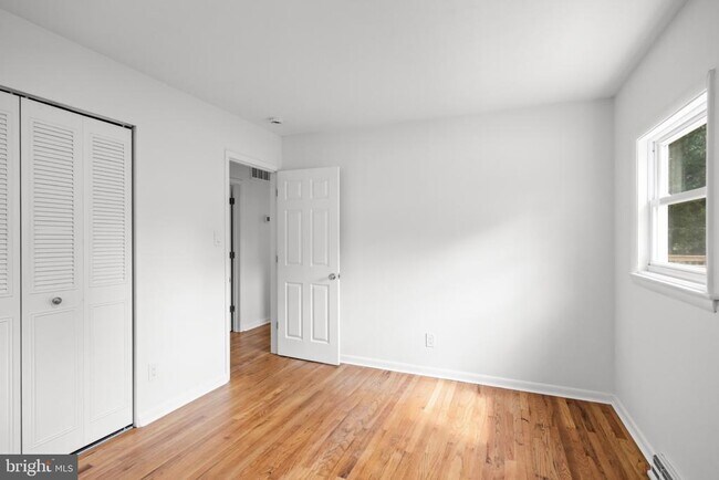Building Photo - 408 California Trail