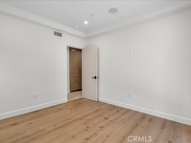 Building Photo - 505 Bayview Dr