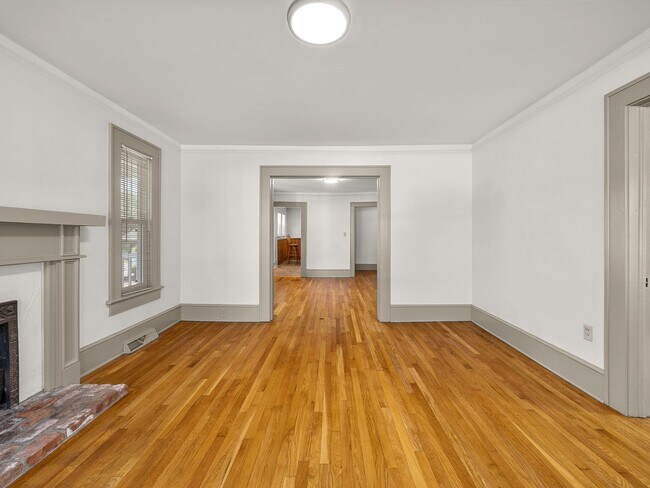 Building Photo - Downtown Greer Charmer: Spacious 3-Bed, 2 BA Home with Screened Porch, Carport & Hardwoods, NO AP...