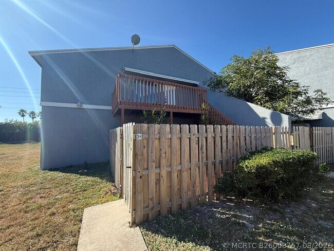 Building Photo - 24 Crossings Cir