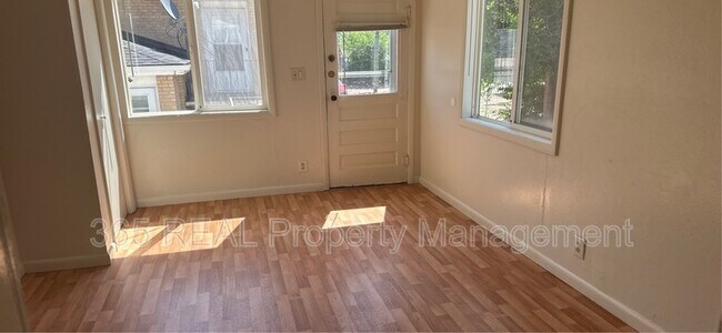 Building Photo - 2118 8th Ave