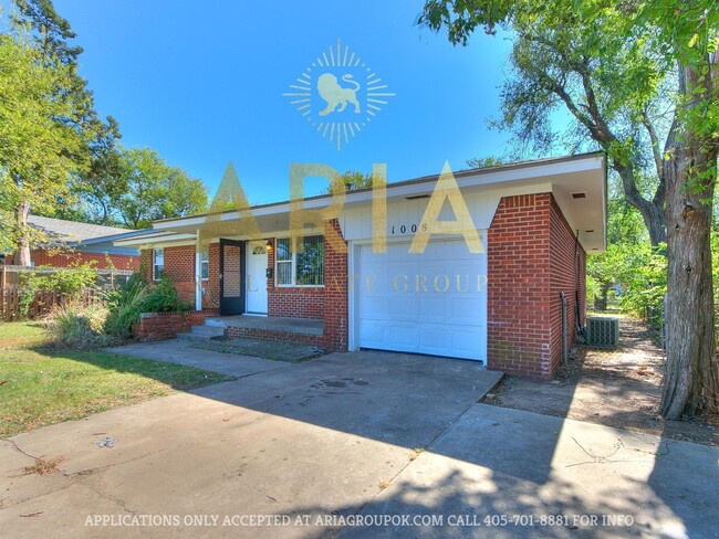 Building Photo - Move-in Ready! Charming 3 bed/1 bath Home ...