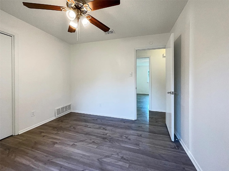 Building Photo - 2369 Laredo Ct