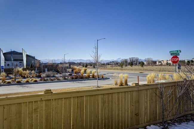 Building Photo - Breathtaking 4 Bedroom 3 Bedroom Ranch Style Home with Finished Basement!!