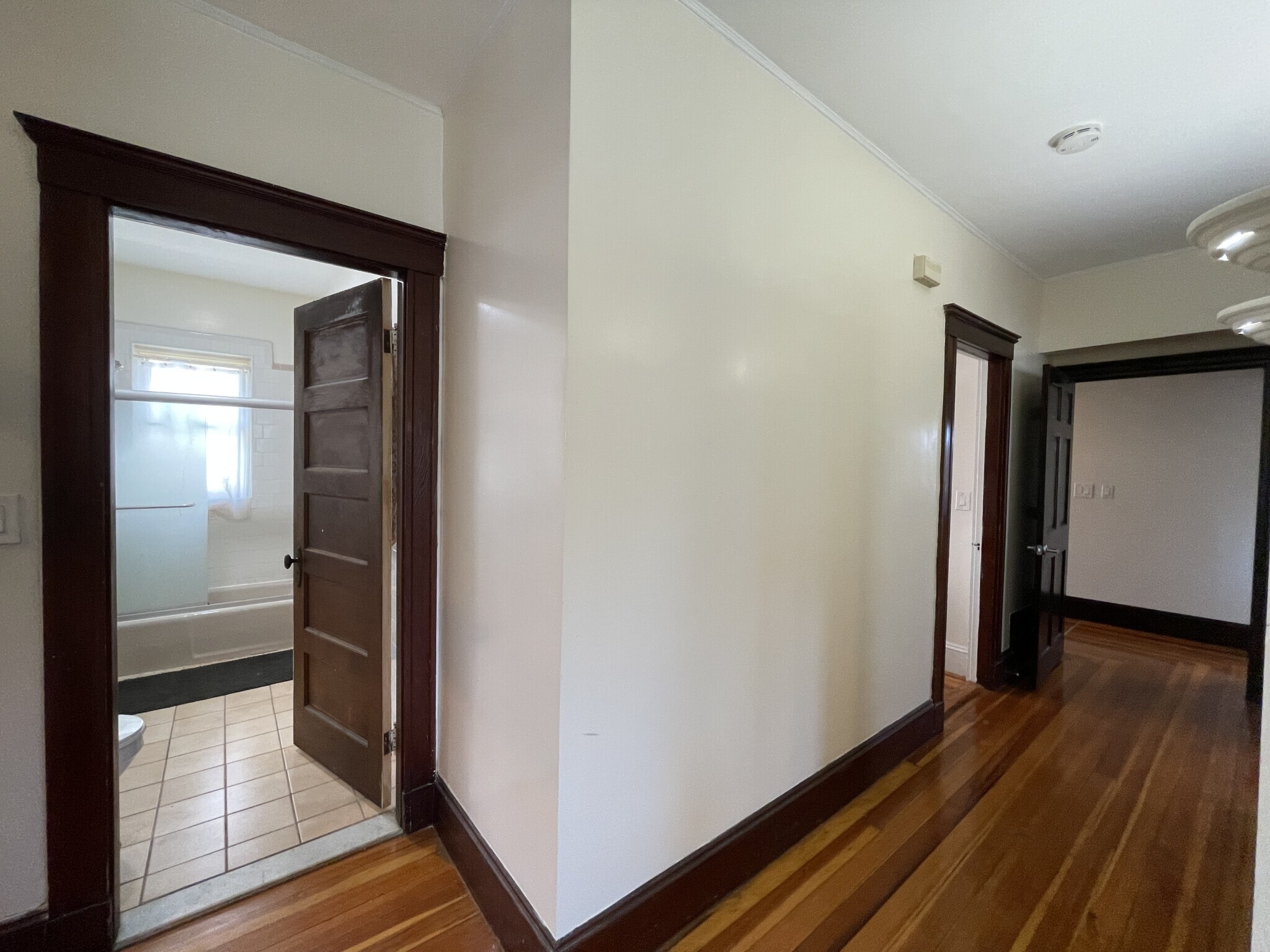 Building Photo - 58 Hobson St