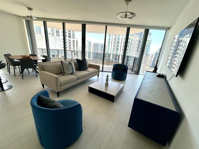 Primary Photo - 1000 Brickell Plaza