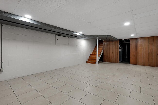 Building Photo - 4959 Woodbriar Pl