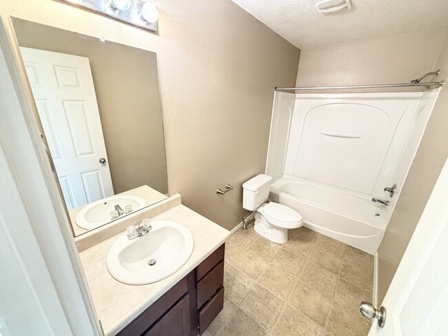 Building Photo - 432 S 1230 W