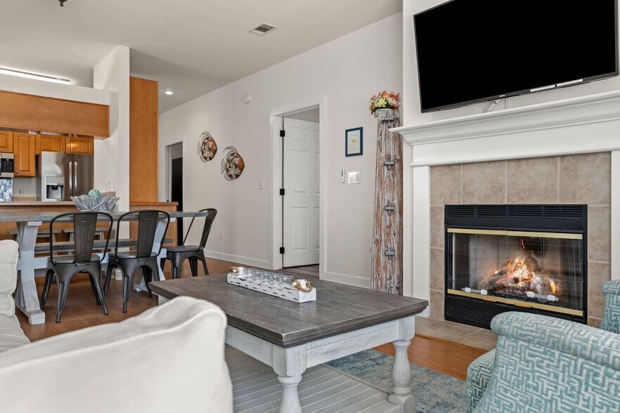 Building Photo - 95 Cobia St