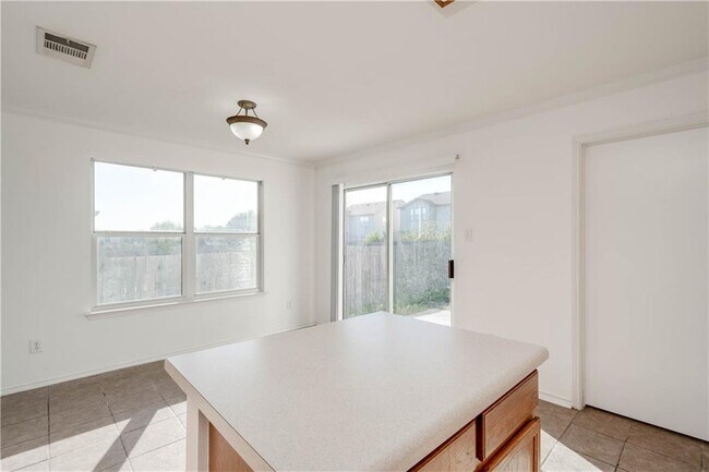 Building Photo - 13316 Thome Valley Dr