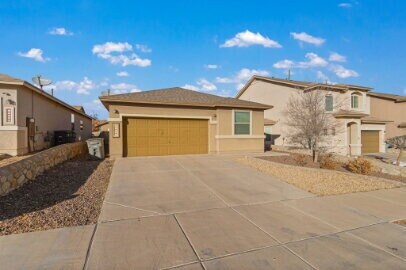 Building Photo - Charming 3-Bedroom Home with 2 Full Baths close to Park